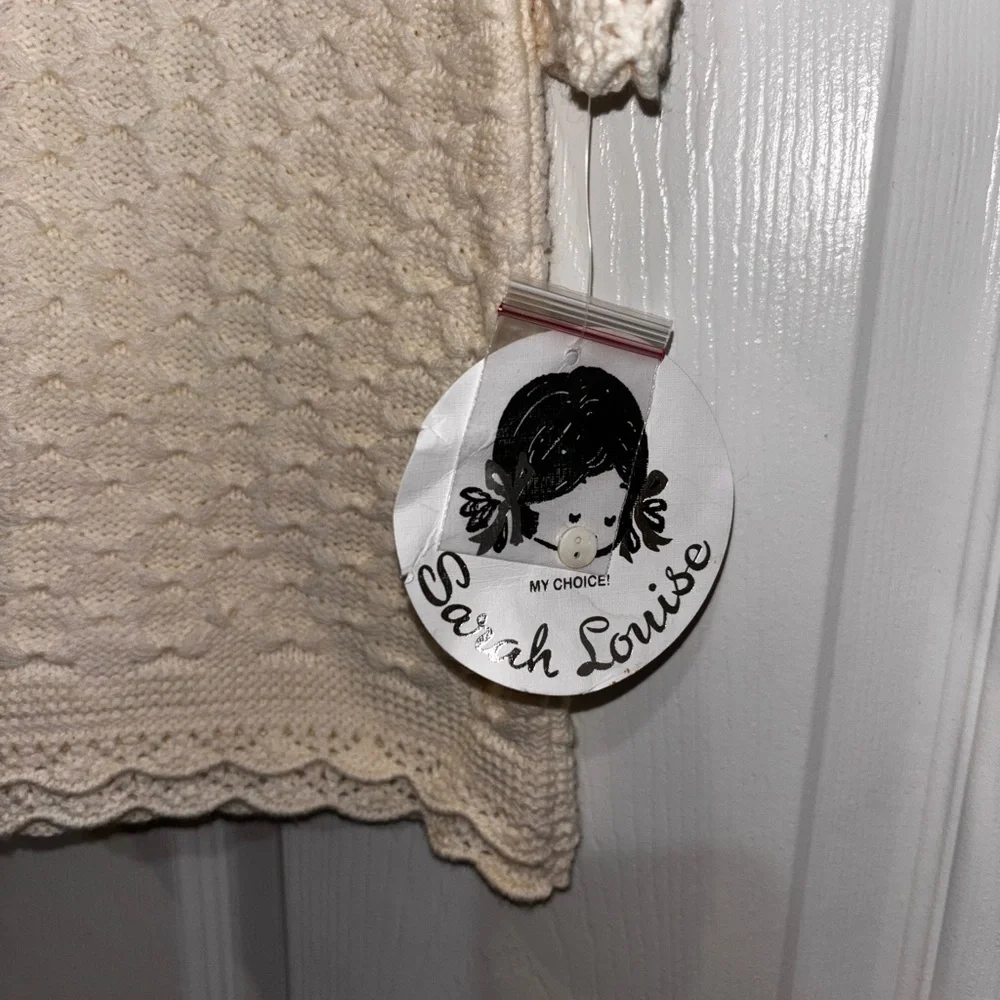 Sarah Louise Knitted Dress in Ivory​ - Picture 3 of 8